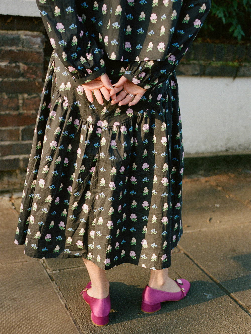 Maeve Midi Skirt - Noir Garden