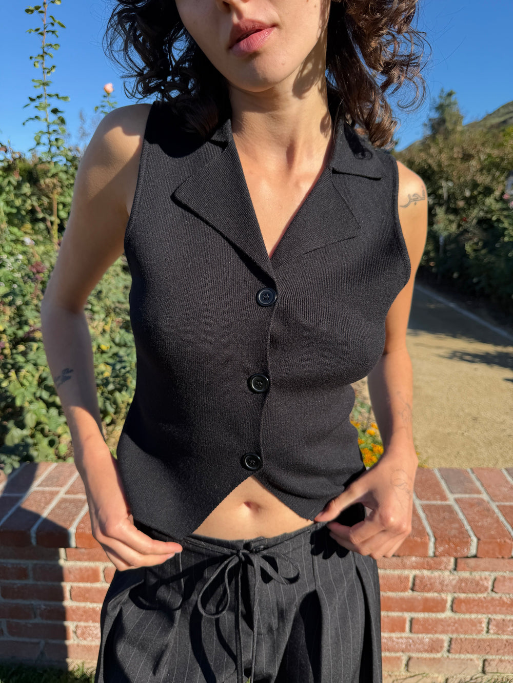 Max Sweater Vest - Black